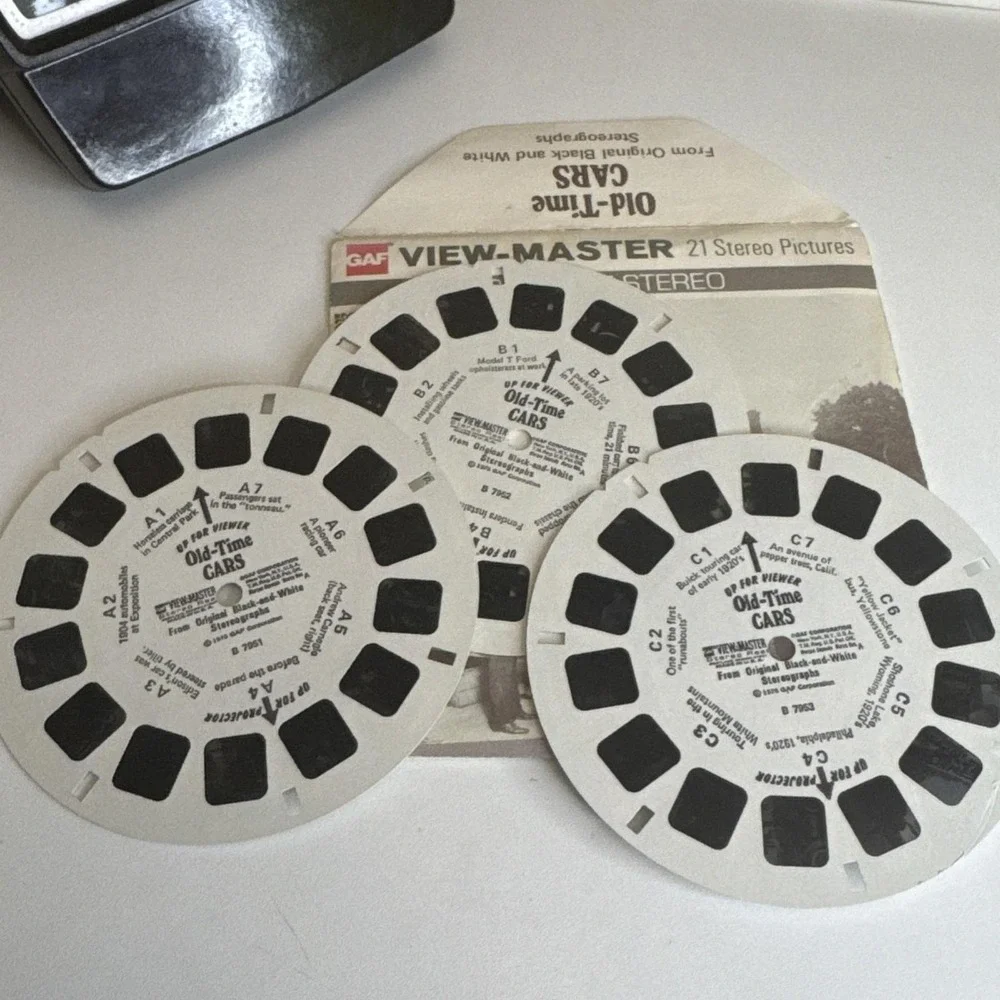 View-Master Sawyer's 3-DIMENSION 1951 Vintage With Old Cars/Dinosaur Reels